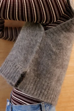 Pull sans manches Histoire d'un soir^Ysé Sale
